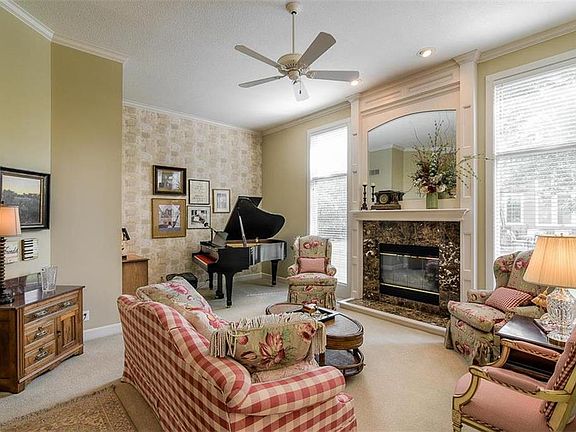 5th image of 9823 Vista Dr