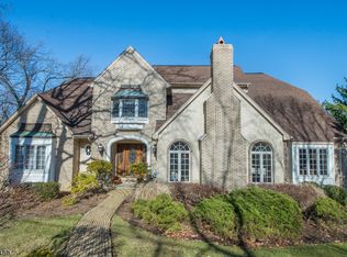17 Beachmont Ter, North Caldwell, NJ 07006