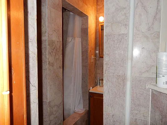 Rented by Aimee Grodanz, LREB | media 24