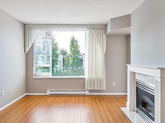 5th image of 12148 224th St #402