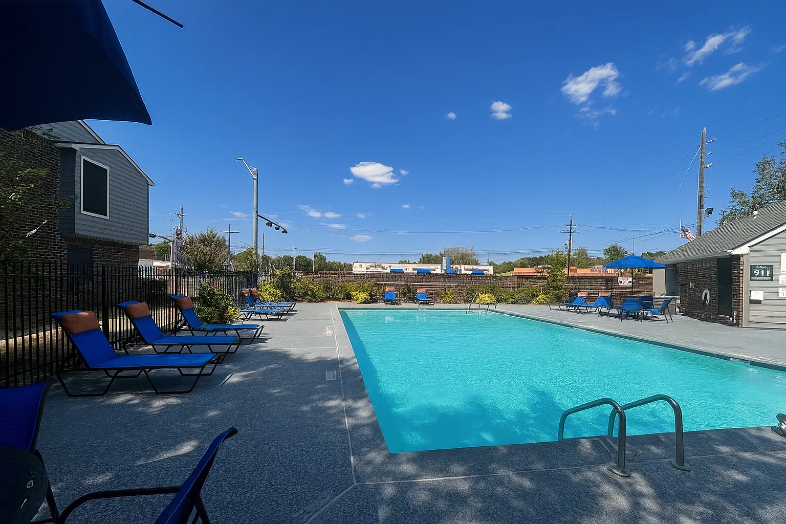Porterwood Apartments — Photo 4