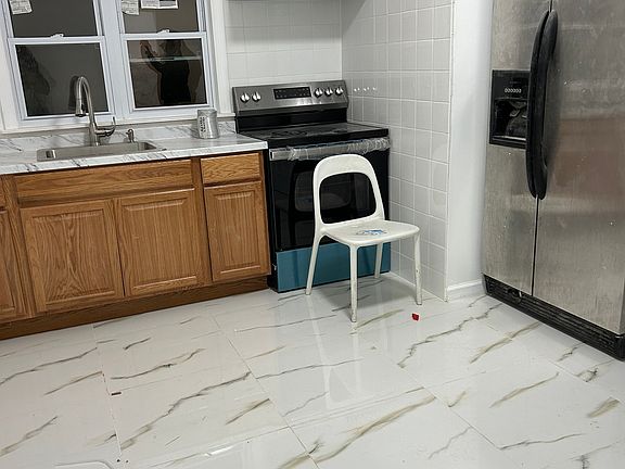 5th image of 118-30 194th St #1