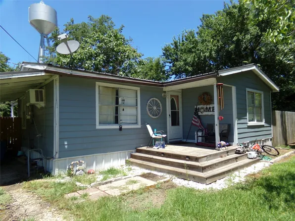 120 W San Diego St, Detroit, TX 75436