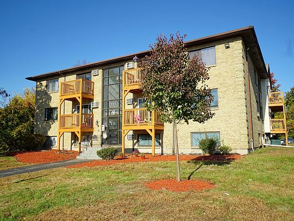2nd image of 9 Lancelot Ct APT 14