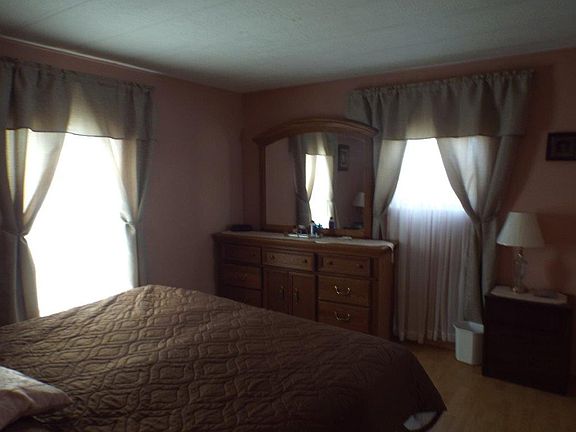 4th image of 2552 NE Turner Ave Lot 025