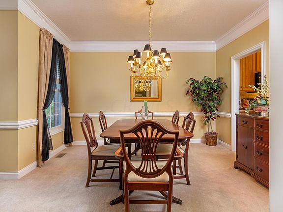 5th image of 7753 Kestrel Way W