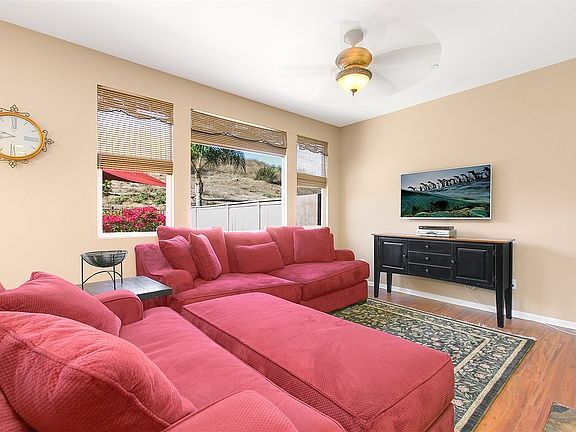 5th image of 929 Bloomfield Ave