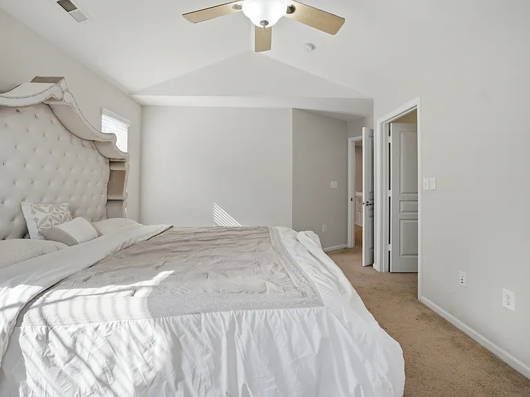 5325 Brinsley Ln — Photo 12