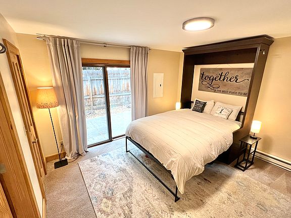 1st Floor Queen Master Bedroom