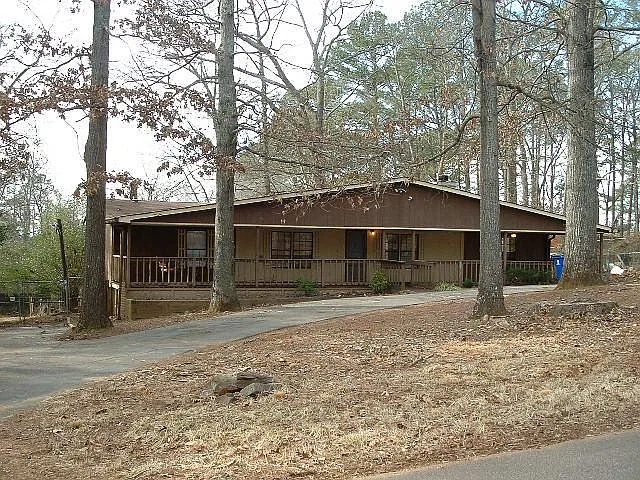5925 Dogwood Dr SE
