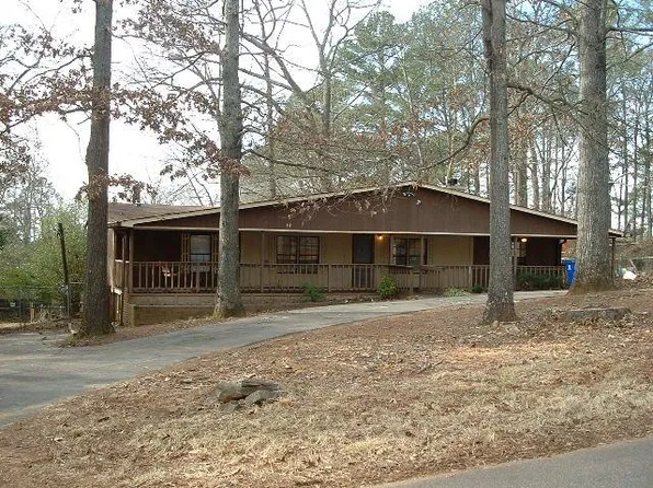 5925 Dogwood Dr SE, Acworth, GA 30102