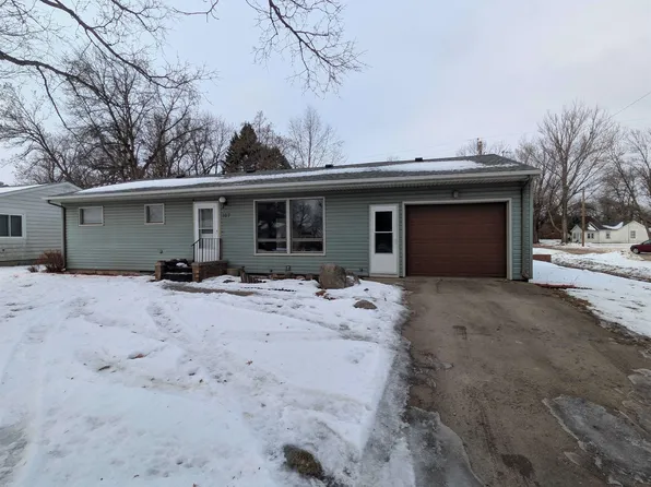 107 N Lincoln St, Everly, IA 51338