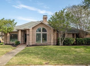 2315 Stone Glen Ln, Carrollton, TX