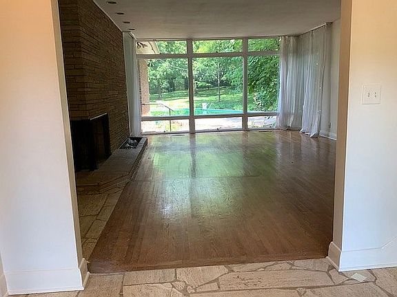 3rd image of 230 Ensworth Pl