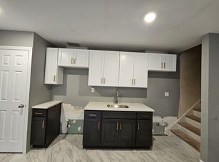 31 Bragaw Ave #B, Newark, NJ 07112