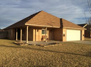 817 Pheasant Run Ave, Dumas, TX 79029