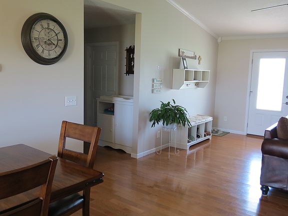 2nd image of 2807 Weatherbrooke Dr.