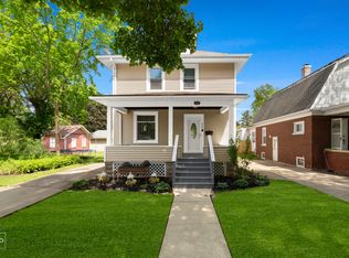 712 Lebanon St, Aurora, IL 60505