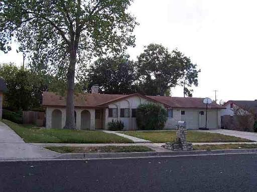 1st image of 4204 BAYLISS DR