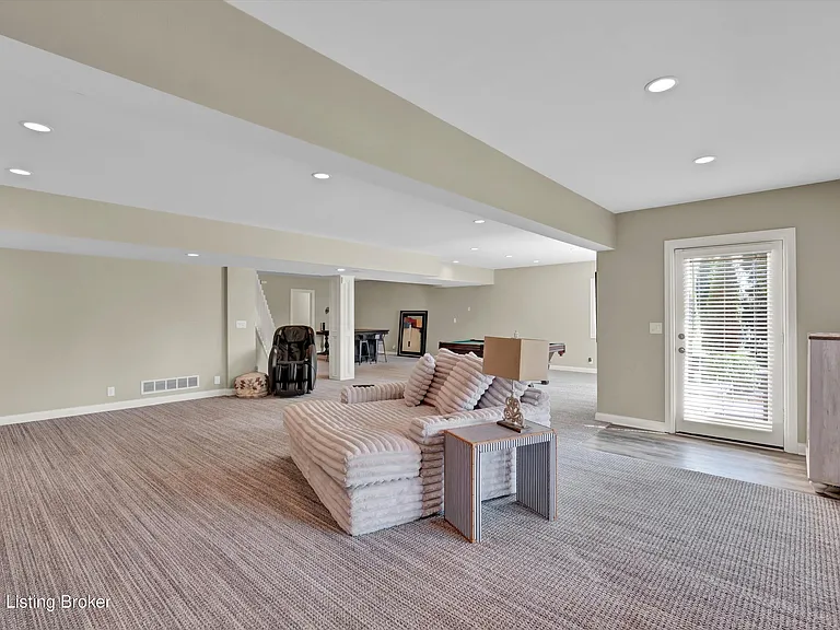 2603 Locust Hill Pl — Photo 52