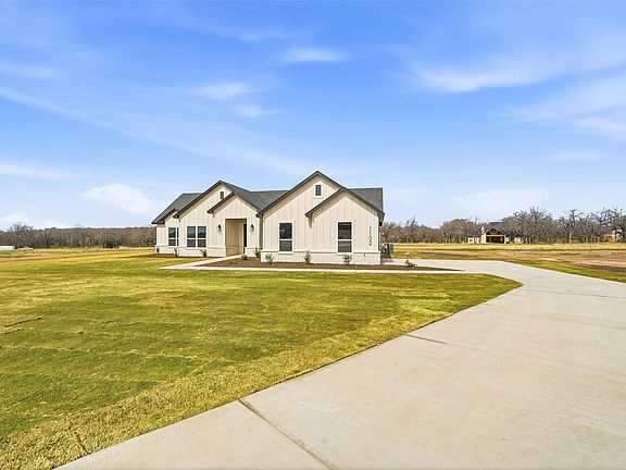 4th image of 1102 Colt Rd