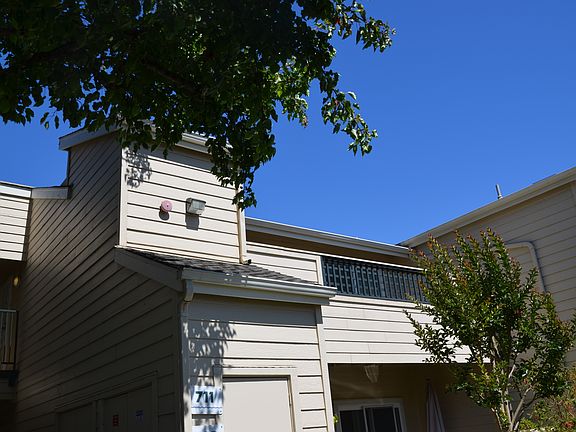 2nd image of 1201 Glen Cove Pkwy APT 711