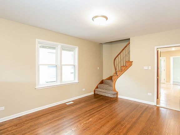 3rd image of 7938 W Westwood Dr
