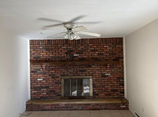 131 Spring St #B, Massapequa, NY 11758