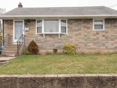136 Burns Ave, Hicksville, NY, 11801