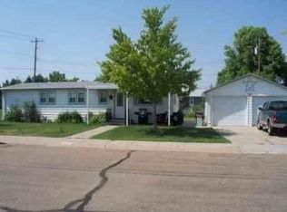 1530 3rd St, Sutherland, NE 69165