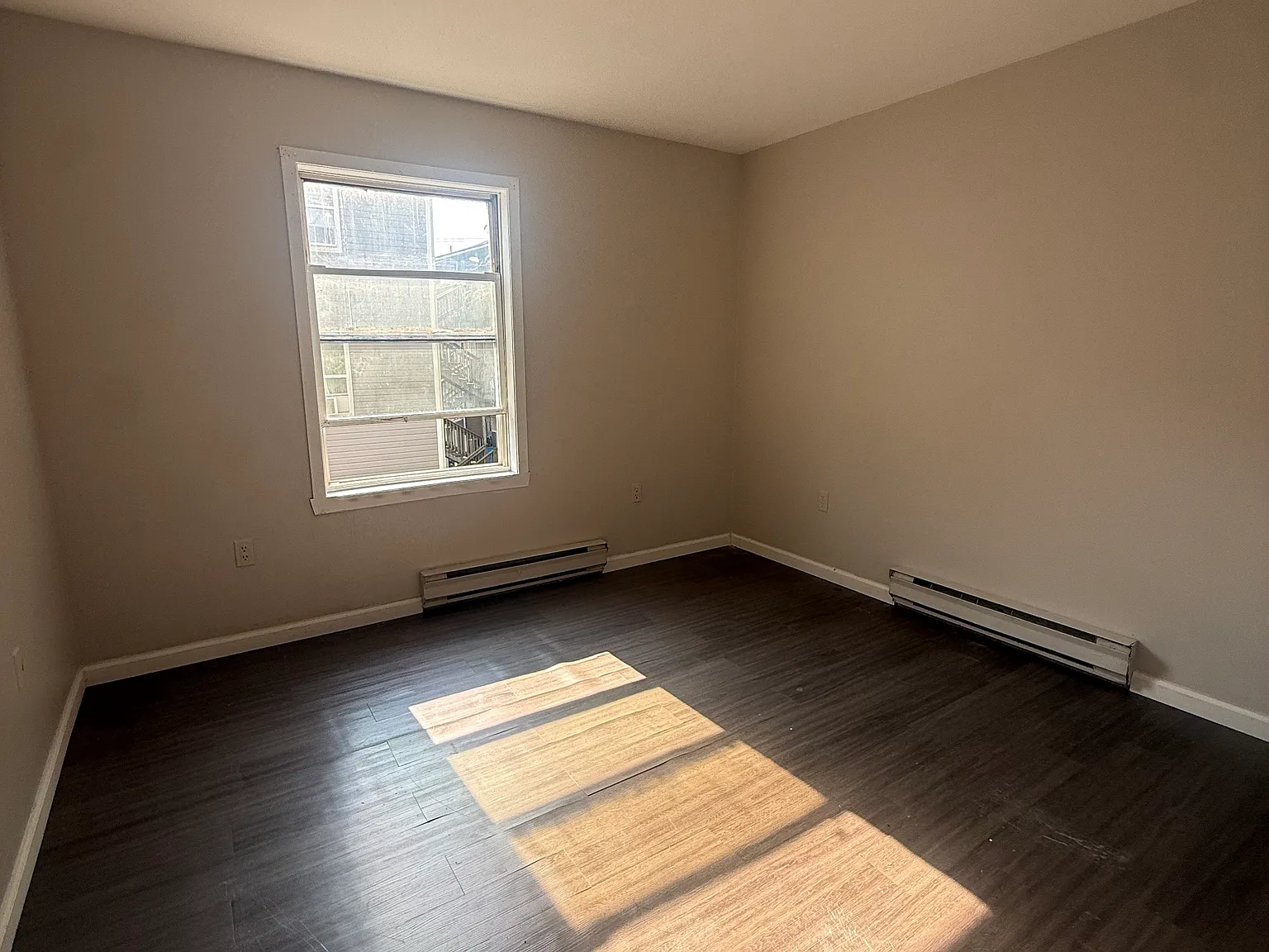 2 bed, 850 sqft, $1,850 — Photo 3