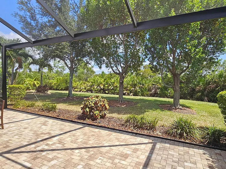 10361 Crooked Creek Dr — Photo 31
