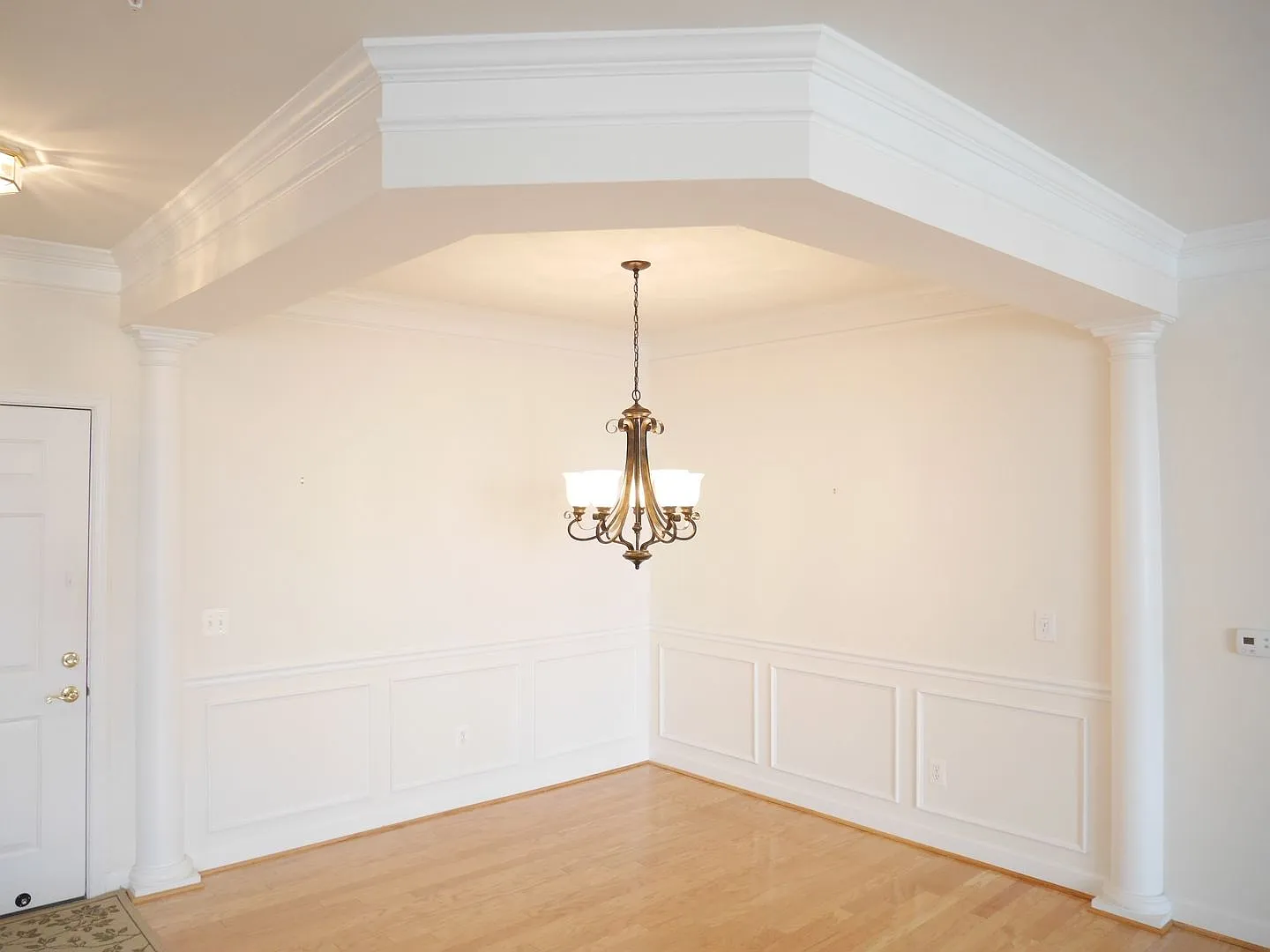 Two Bedroom Luxury Condo Located in Four Seasons at St. Margaret's — Photo 3