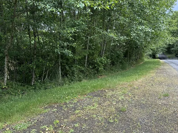 488 Ravenwood Rd, Kelso, WA 98626