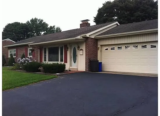 1118 Hanover Rd photo 1