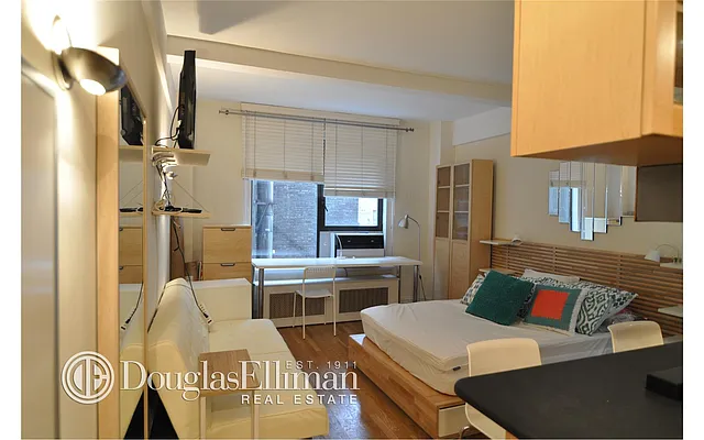 Rented by Douglas Elliman | media 9