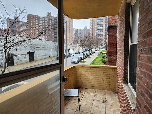 Rented by The Coop Connection LLC | media 34