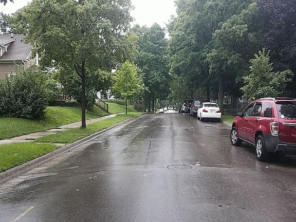 4th image of 3338 Oliver Ave N