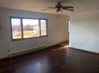 4 Todd Ct APT 5, Manteno, IL 60950