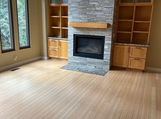 38 Clarewood Ln, Oakland, CA 94618