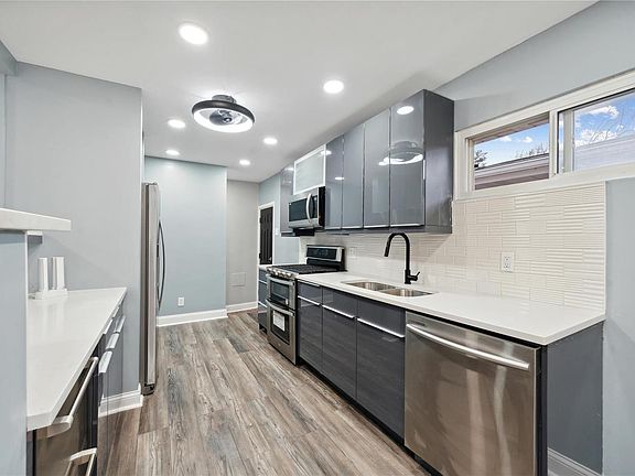 5th image of 4418 Carter Ave