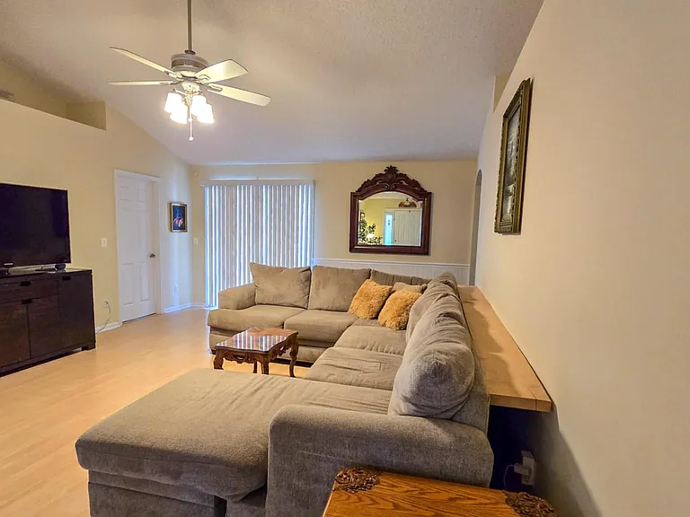 12220 Footpath Ln — Photo 6