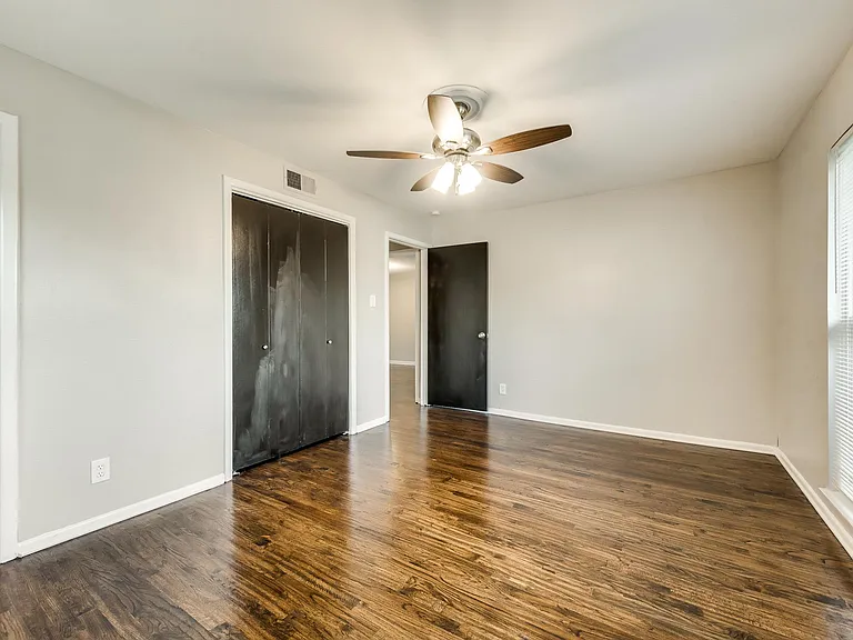 2536 Maverick Ave — Photo 15