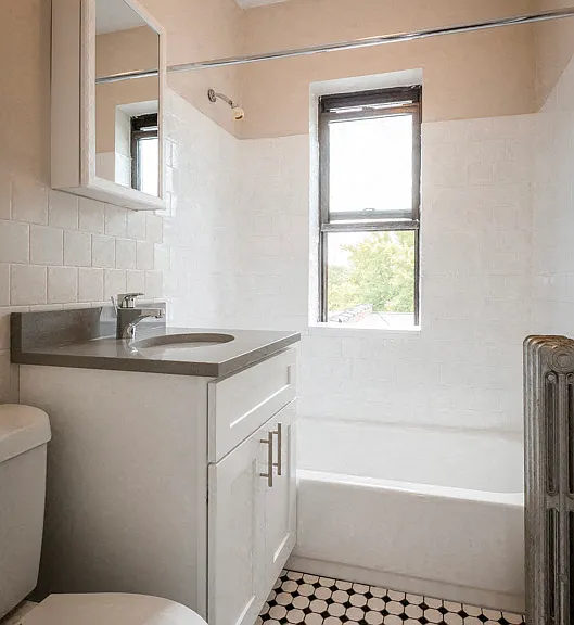 Ivy Dorchester — Photo 7