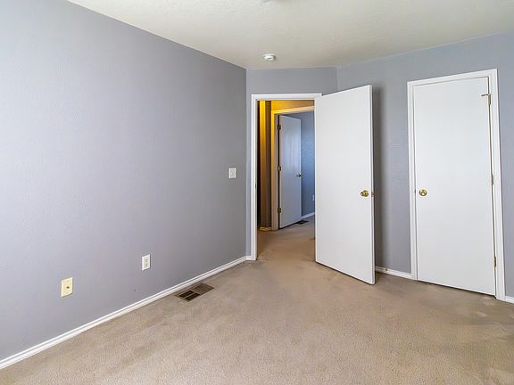 3rd image of 4010A Pilgram Dr #A