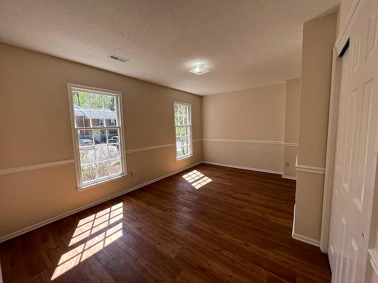 3992 Valley Ct #C — Photo 5
