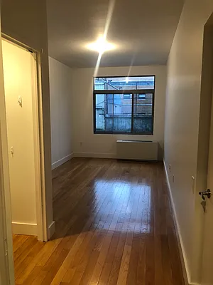 Rented by Chana Ofek, LREB | media 37