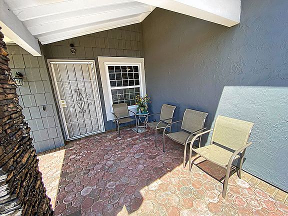 3rd image of 499 Fontanelle Ct