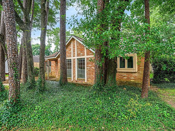 2nd image of 11711 Hillbrook Dr
