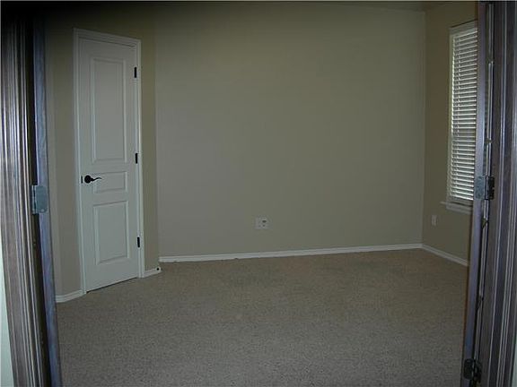 4th image of 16104 NW Bravado Pl